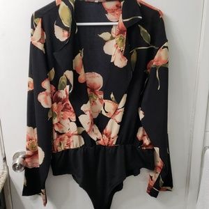 Long sleeve floral body suit